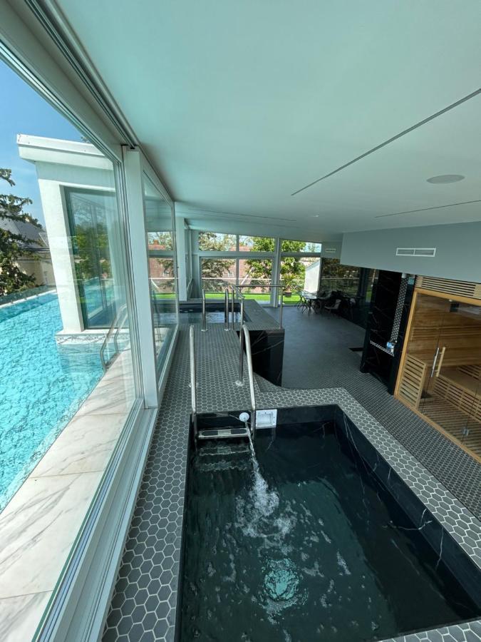Villa Bauhaus Dream Deluxe T Siofok Exterior photo